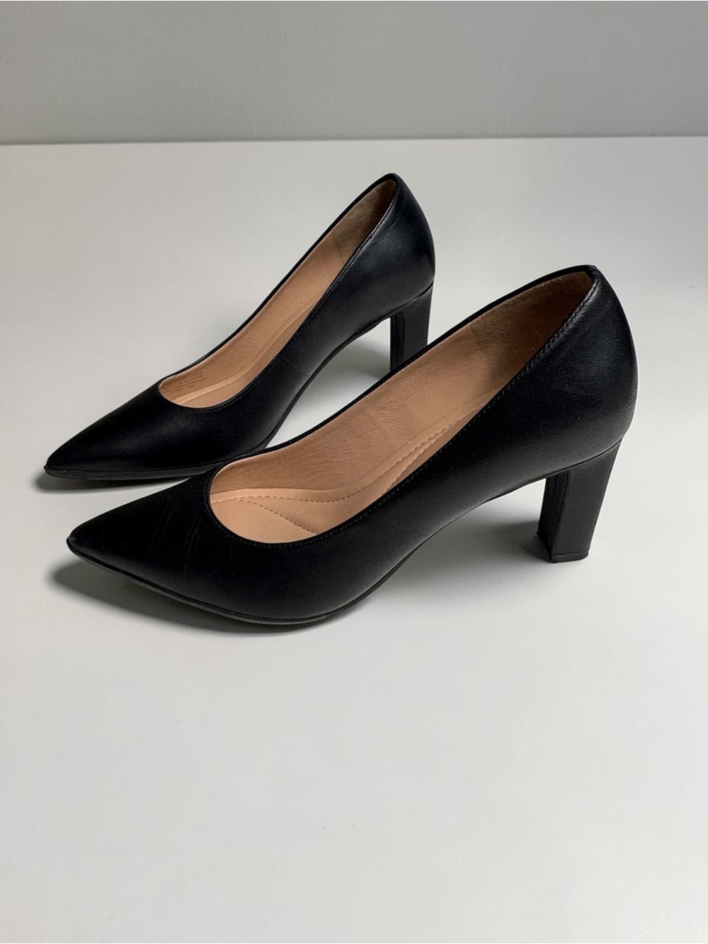 Cole Haan Grand Ambition Angelica Black Leather Block Heel Pumps 6.5